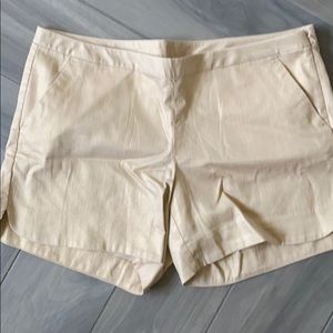 Lily Pulitzer gold shorts
